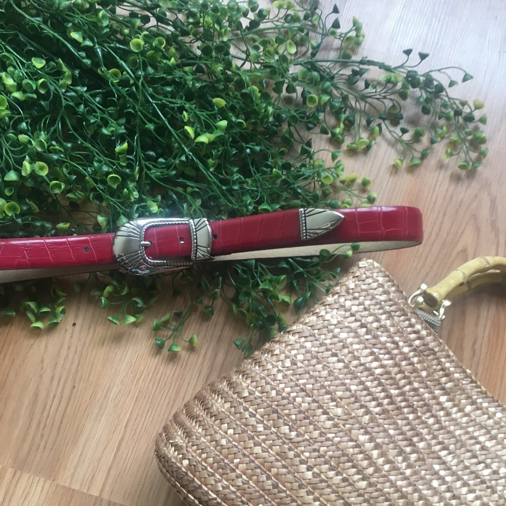 Urban Outfitters inspired vintage belt! 🌶